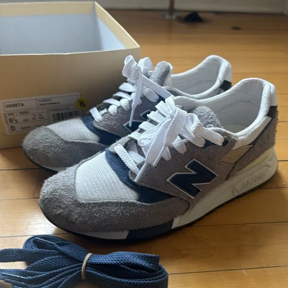 New Balance Classics Men's Sneakers