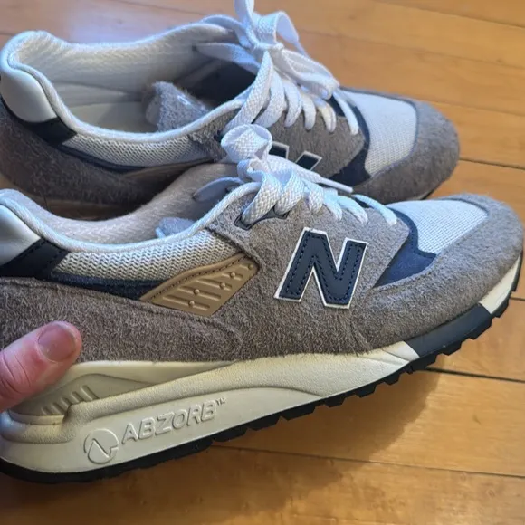 New Balance Classics Men's Sneakers