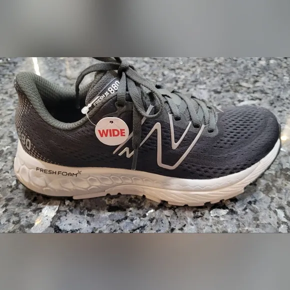 New Balance Fresh Foam Womens US 6 (mens 4.5) Black-Running/Walking shoes