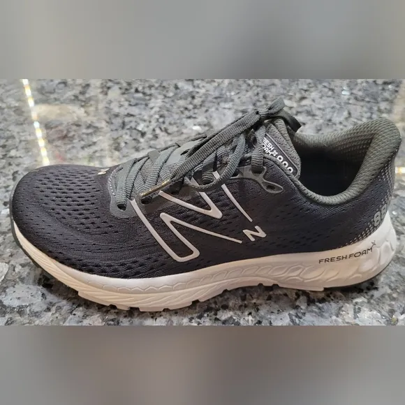New Balance Fresh Foam Womens US 6 (mens 4.5) Black-Running/Walking shoes