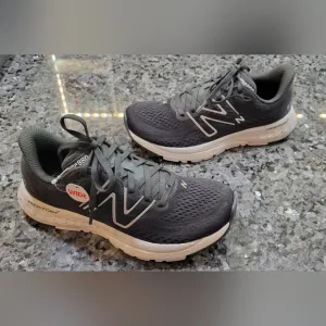 New Balance Fresh Foam Womens US 6 (mens 4.5) Black-Running/Walking shoes