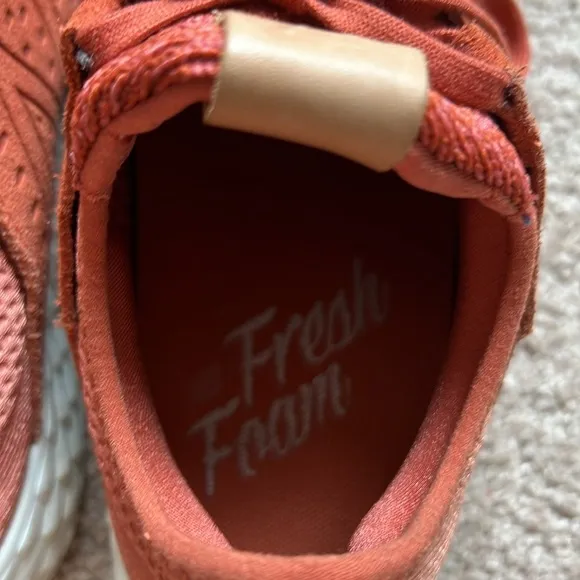 NEW BALANCE mens fresh foam Cruz V2 copper knit low top sneakers