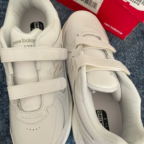 New Balance Woman’s 577W Walking MarcheSize9