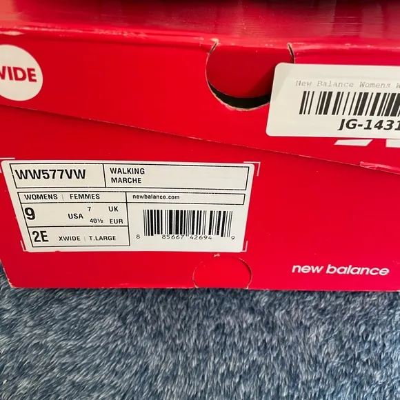 New Balance Woman’s 577W Walking MarcheSize9