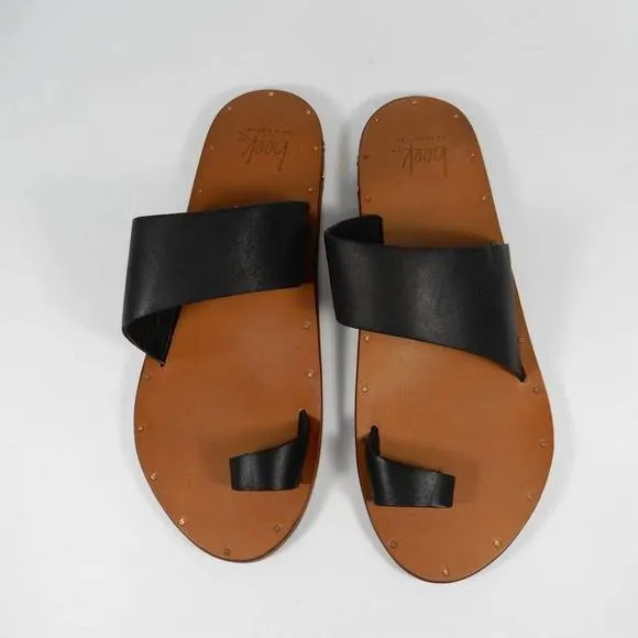 NEW BEEK women's finch sandals in black/black
