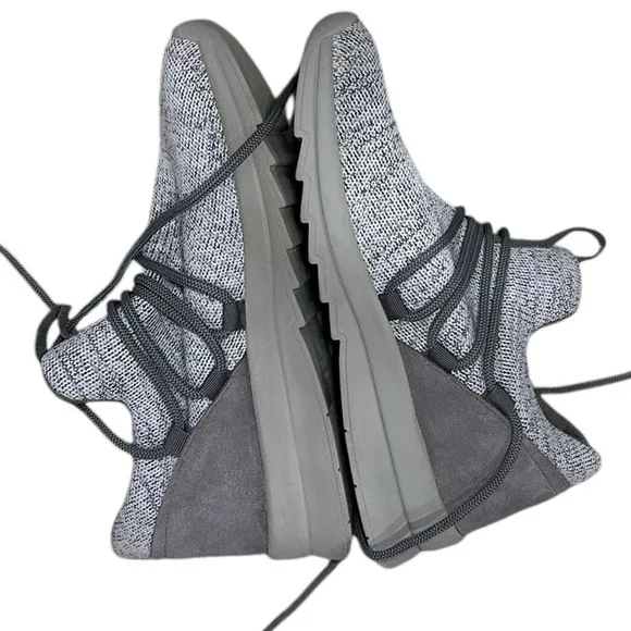 NEW Blondo Selina Waterproof Sneakers in Gray - Size 8