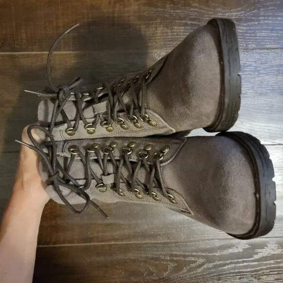 NEW Born Codi Boots Womens 10 Lace Up Suede Rustic Outdoors Hiking Comfort