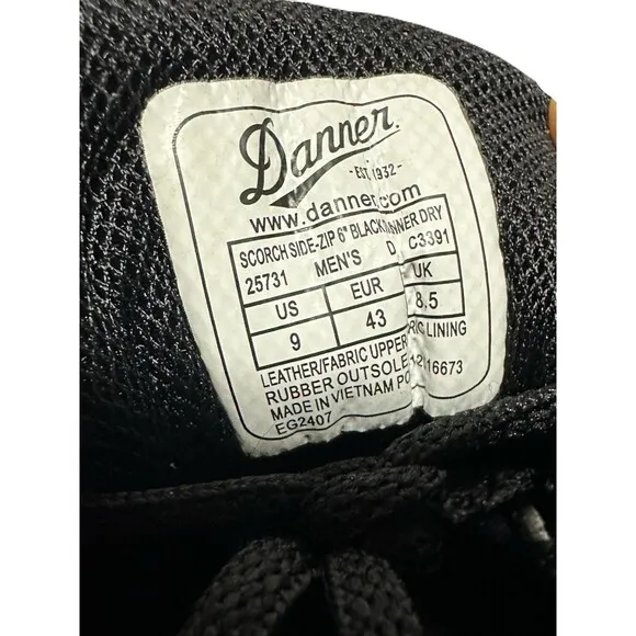 NEW Danner Mens Size 9 Scorch Side Zip Waterproof Black Leather Tactical Boot
