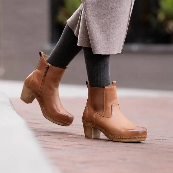 NEW DANSKO women's shayna calf boots in luggage burnished