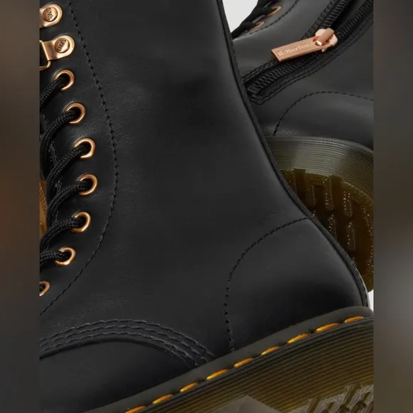 NEW Dr. Martens 1490 Rose Gold Hardware Black Leather Lace Up Boots 37 EU/ 6 US
