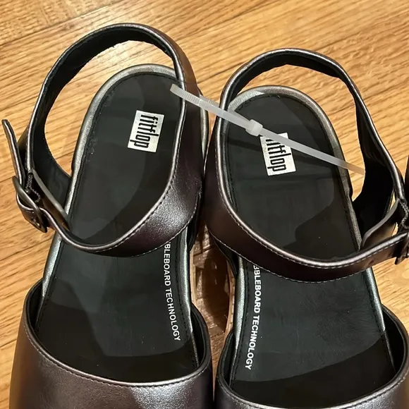 New FitFlop Women's Eloise Cork-WRAP Leather Back-Strap Wedge Sandals