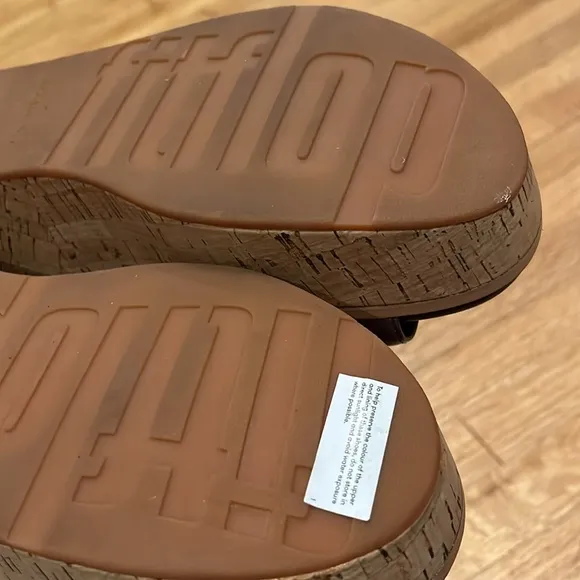 New FitFlop Women's Eloise Cork-WRAP Leather Back-Strap Wedge Sandals