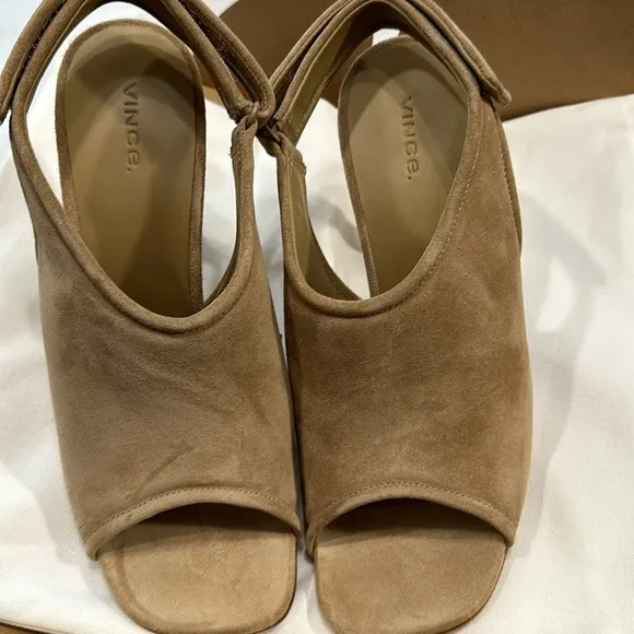 NEW in BOX! Vince Quest in Dune Leather Slingback Sandals reg $350 with Dust Bag