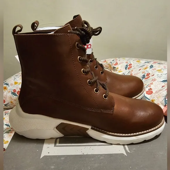 NEW Mens Brown Leather Boots
