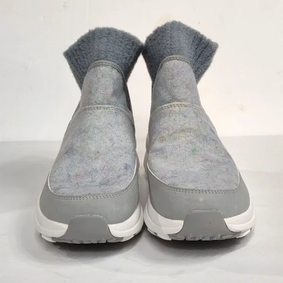 New Merrell Cloud Renew Bluff size 7 Gray high Rise boots
