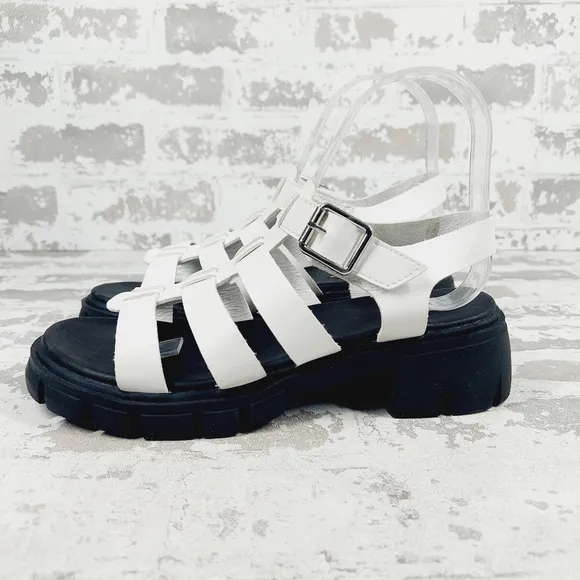 New Mia Kids Havien White/ Black Lug Sole Sandals C97
