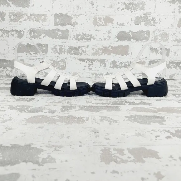 New Mia Kids Havien White/ Black Lug Sole Sandals C97