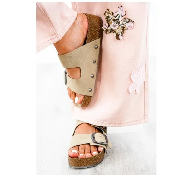 new MIA Qianna Double-Buckle Platform Sandals Slides 524 392