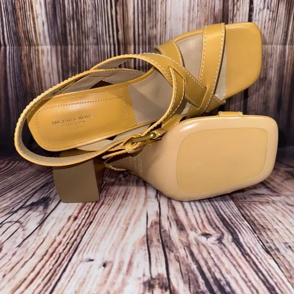 NEW! Michael Kors Collection Gladys Sandals