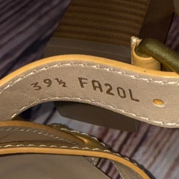 NEW! Michael Kors Collection Gladys Sandals