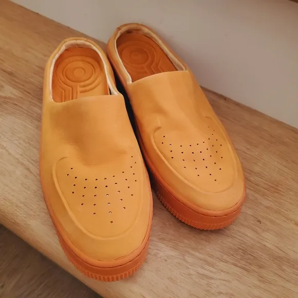 NEW Nike Womens Air Force 1 Lover XX Leather Mules Cinder Orange SZ 10