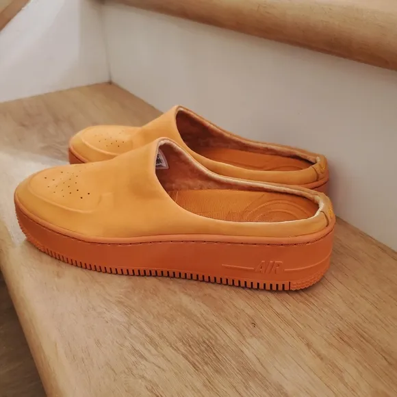 NEW Nike Womens Air Force 1 Lover XX Leather Mules Cinder Orange SZ 10