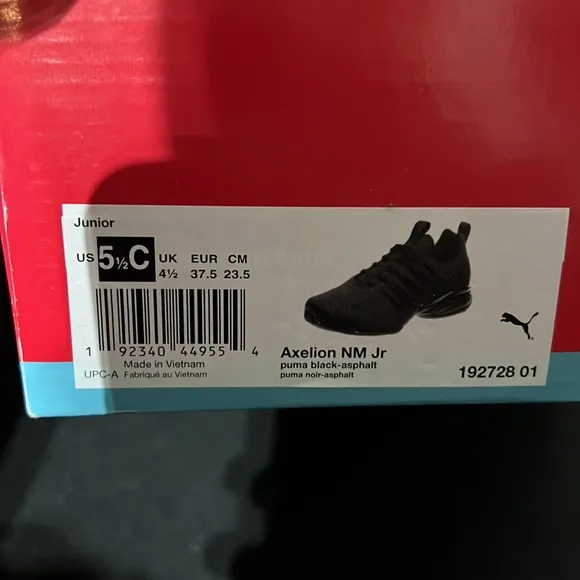NEW  Puma Big Boys Axelion Jr. Training Sneakers