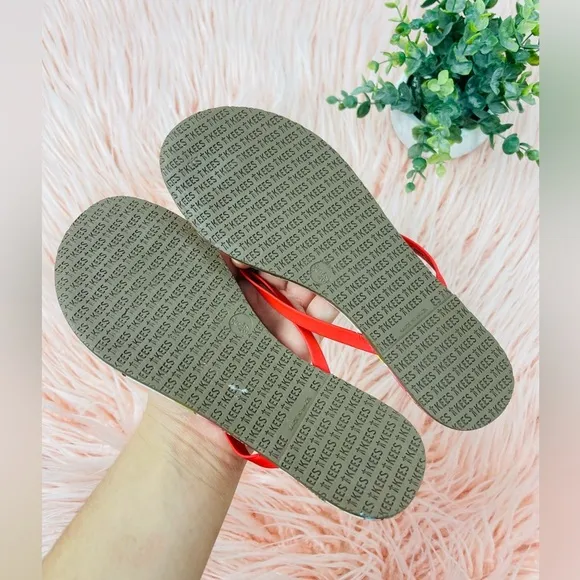 NEW Tkees by Alice and Olivia Lily Floral Spring Thong Sandals