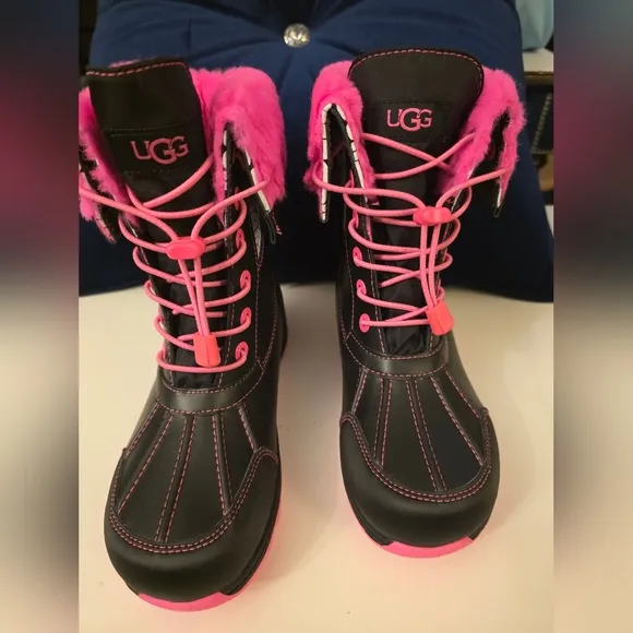 NEW UGG BUTTE WATERPROOF LEATHER SHEARLING LINED ANKLE BOOTS BLACK PINK Size 3