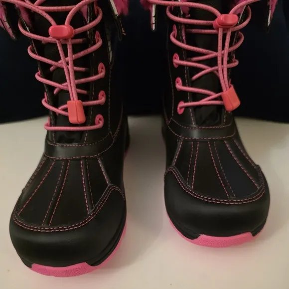 NEW UGG BUTTE WATERPROOF LEATHER SHEARLING LINED ANKLE BOOTS BLACK PINK Size 3