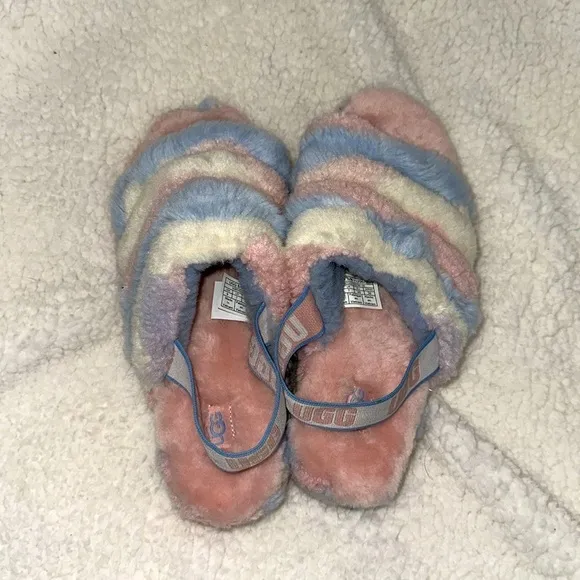 New UGG Fluff Yeah slide flat sandals in Multi color in size 9