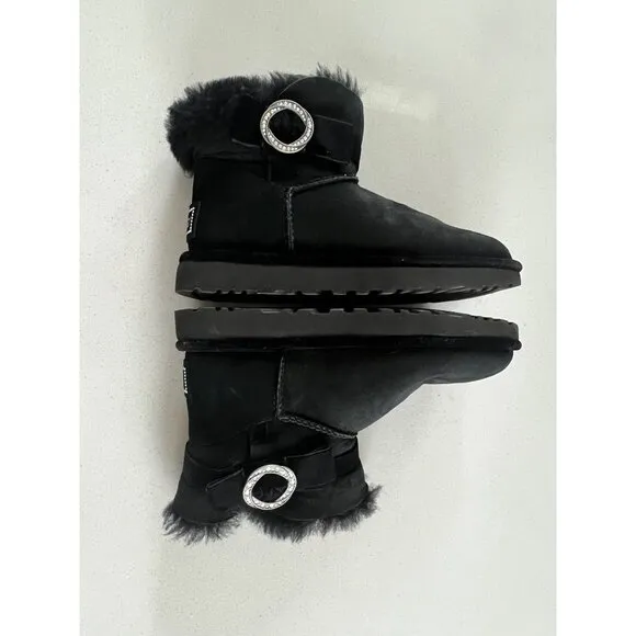 NEW UGG KARLIE BROOCH BLACK Swarovski- crystal boots Size 8