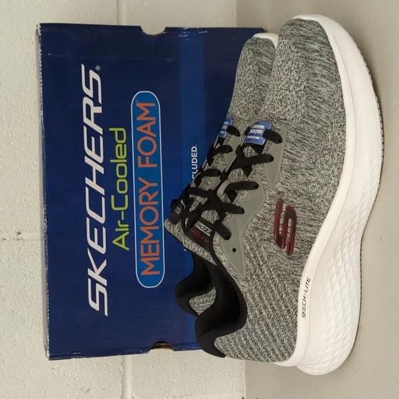 New w/ box sketchers air cooled memory foam sneakers sz men's 6.5 gray shoe