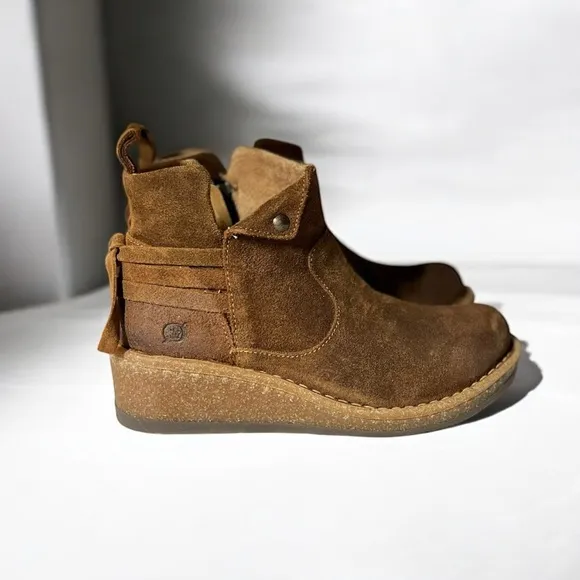 🌻NEW w.box Born &quot;Varas&quot; Brown Glazed Ginger Ankle Boots Size 6
