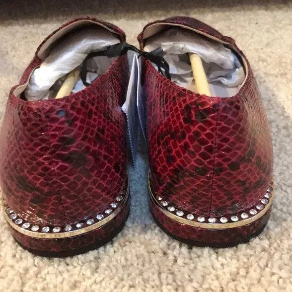 New! Zara SZ 6.5 faux leather rhinestone flats.