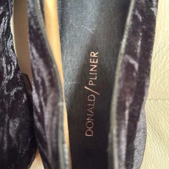 New‼️‼️Donald J Pliner Haven Velvet Flat Loafers Slip On Black Womens Size 10