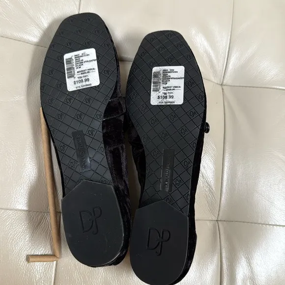 New‼️‼️Donald J Pliner Haven Velvet Flat Loafers Slip On Black Womens Size 10