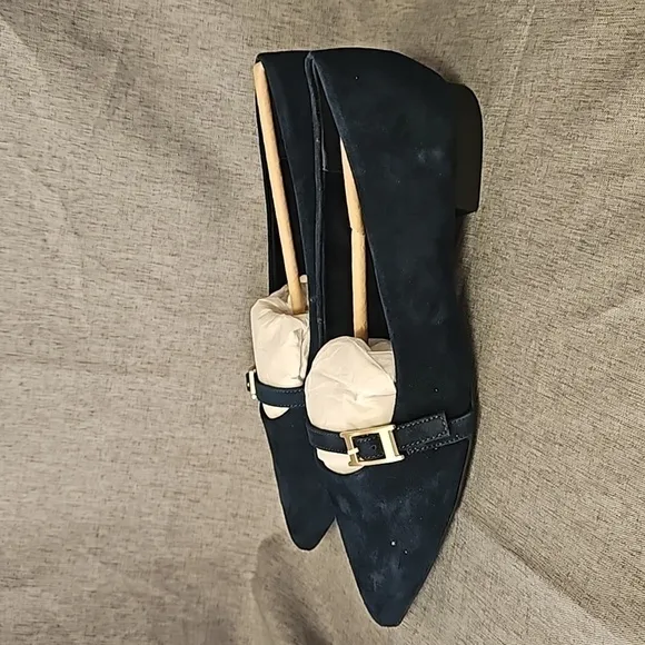 NIB Bella Vita Evanna Pointed Toe Slip on Flats , Navy Blue,  Size 8, Lot #670