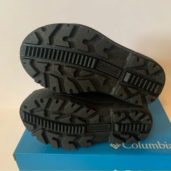 NIB. COLUMBIA Youth Powderbug Plus II Toddler Waterproof Snow Boots