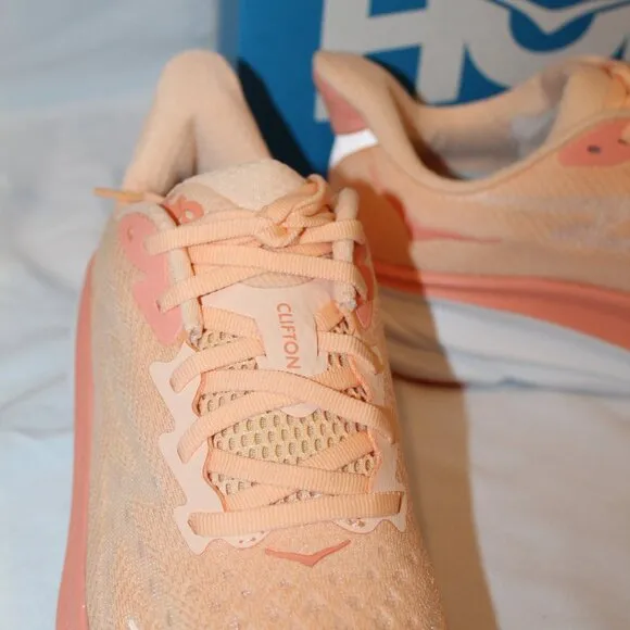 NIB HOKA ONE ONE WOMEN'S CLIFTON 9 CPW RUNNING‎ ATHLETIC SNEAKERS