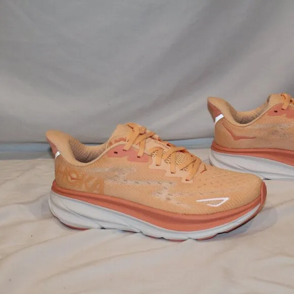 NIB HOKA ONE ONE WOMEN'S CLIFTON 9 CPW RUNNING‎ ATHLETIC SNEAKERS