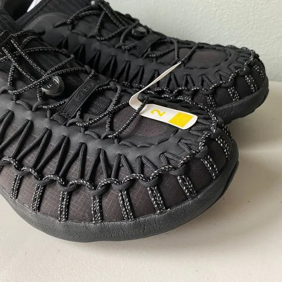 NIB KEEN UNEEK SNK Cord Knit Sneakers Men's Size 11 Black Casual Shoe