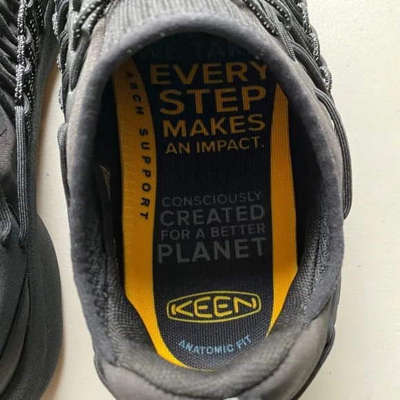 NIB KEEN UNEEK SNK Cord Knit Sneakers Men's Size 12 Black Casual Shoe
