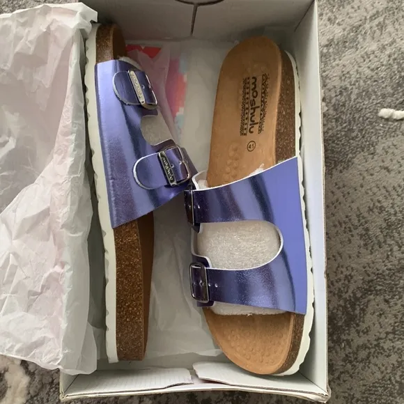 NIB Moshulu Danube Metallic Lavender Sandals size Eur 41/ US 9