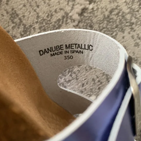NIB Moshulu Danube Metallic Lavender Sandals size Eur 41/ US 9
