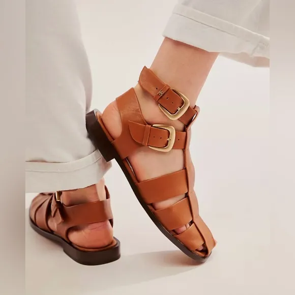 ▪️NIB Sam Edelman Dawn Fisher Flat Sandals in Saddle