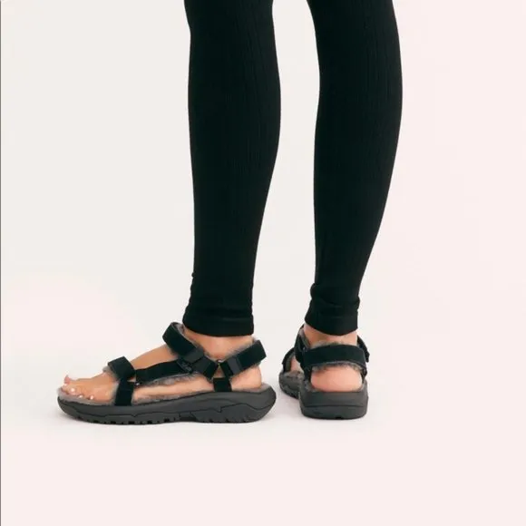 NIB Teva Hurricane Shearling Lined Sport Sandal