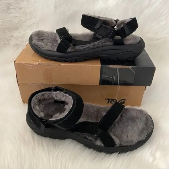 NIB Teva Hurricane Shearling Lined Sport Sandal