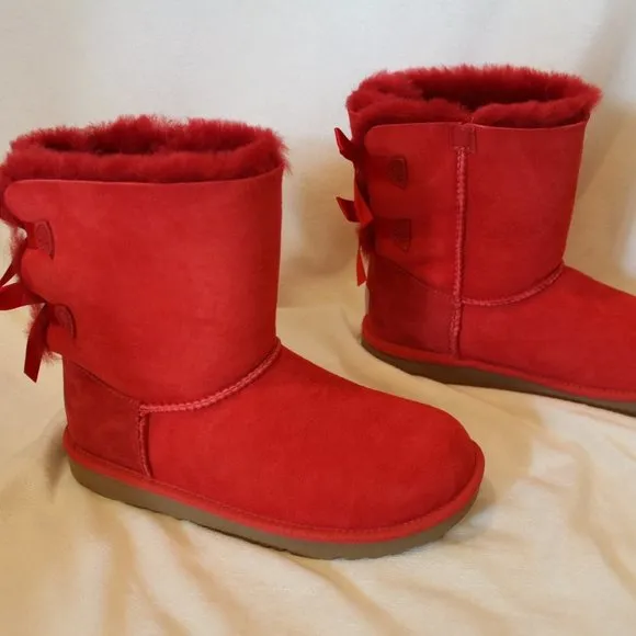 NIB‎ UGG GIRL'S BAILEY BOW SUEDE SHEARLING CLASSIC SHORT BOOTS RED
