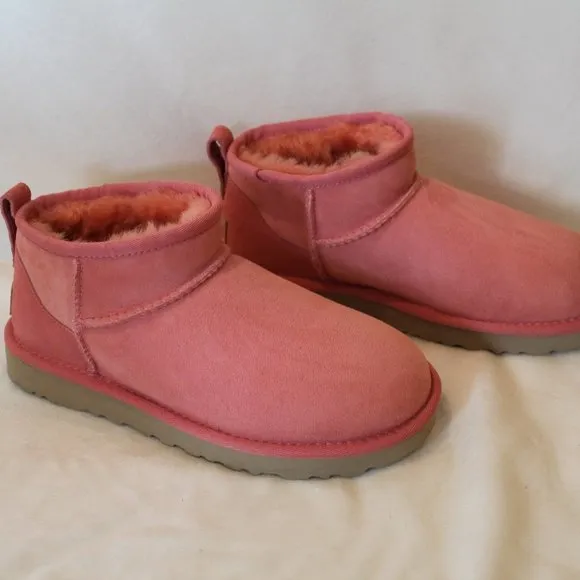NIB UGG ULTRAMINI SUEDE SHEARLING BOOTS PINK‎